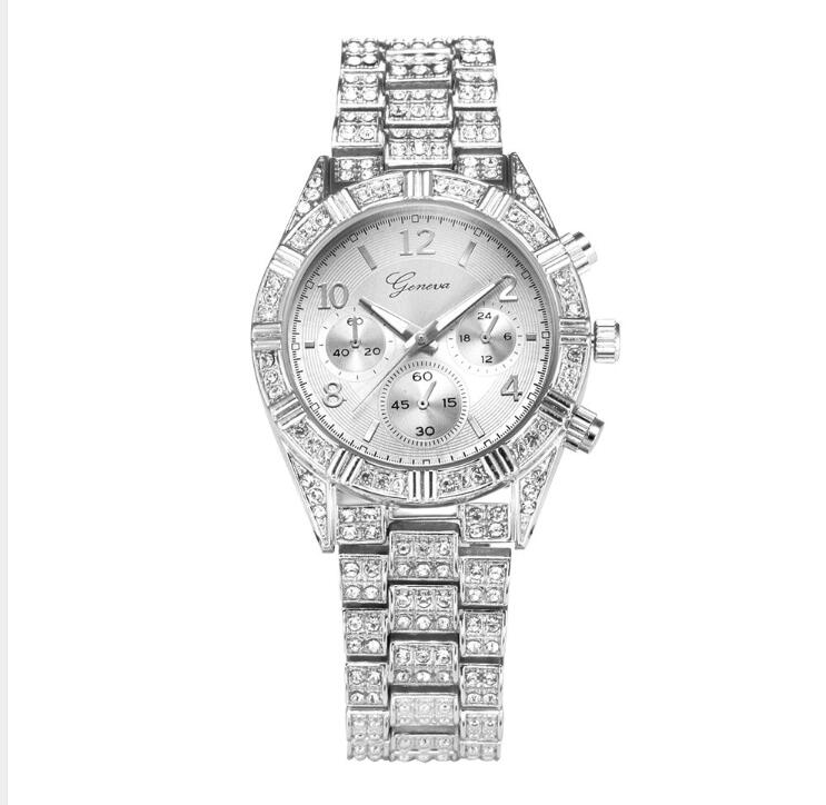 Elegant Women's Crystal Quartz Analog Wrist Watch: Fashionable Stainless Steel Geneva Luxury Timepiece Silver